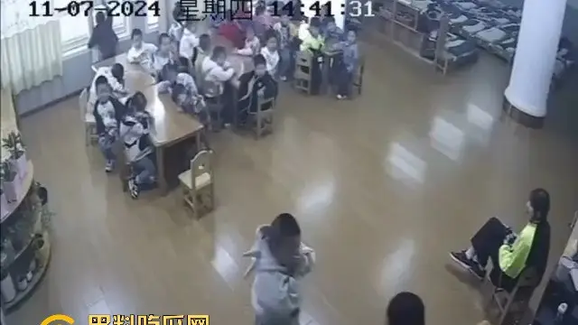 安徽六安幼兒園驚爆虐童醜聞！監控曝光老師暴打多名孩子，家長怒報警！