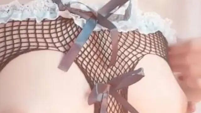 性感開檔女僕網襪情趣裝震動!