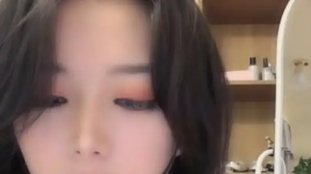 極品女神(奶奶奶奶哦)情趣透視裝衛生間自慰秀-主播真會玩!